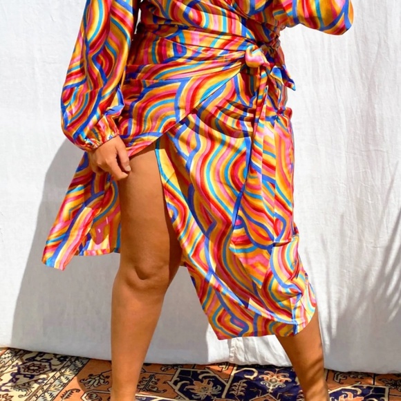 NWT Never Fully Dressed Rainbow Swirl Jaspre Skirt - Curve - Picture 1 of 9